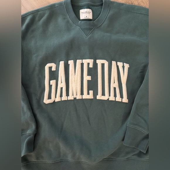 Abercrombie & Fitch • Soft Collection • Game Day Sweatshirt - Picture 3 of 4